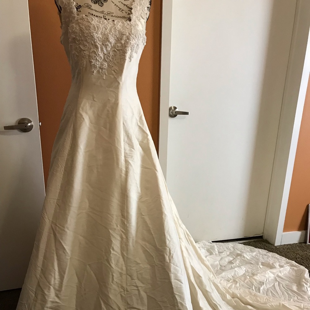 Bridal Gown🌹🌹FINAL MARKDOWN 🌹🌹